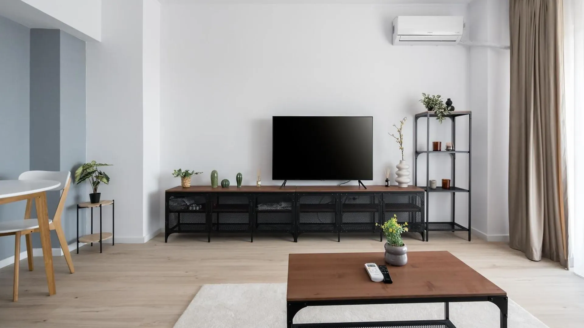 Home Chez Nous - With Parking 1108 ブカレスト 0*,  ルーマニア